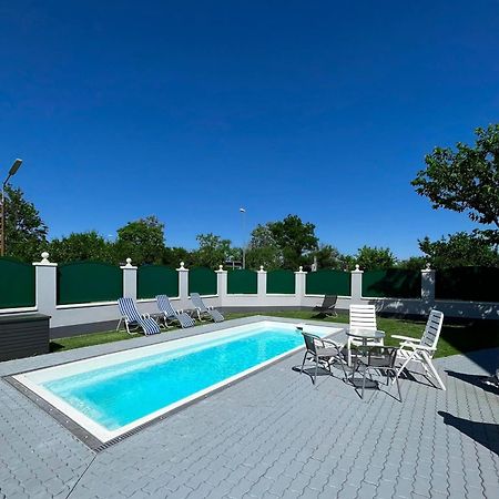 Atemberaubendes Apartment + Pool Vienne Extérieur photo